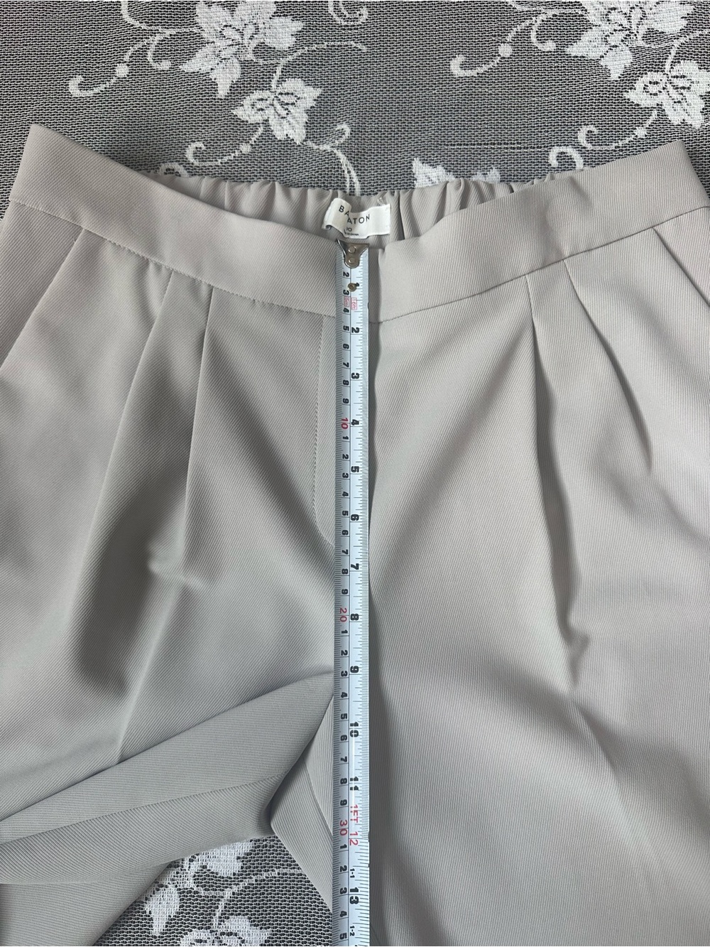 Aritzia Babaton Cohen Pull On Crop Pant in Grey Sz 10 - Picture 7 of 10